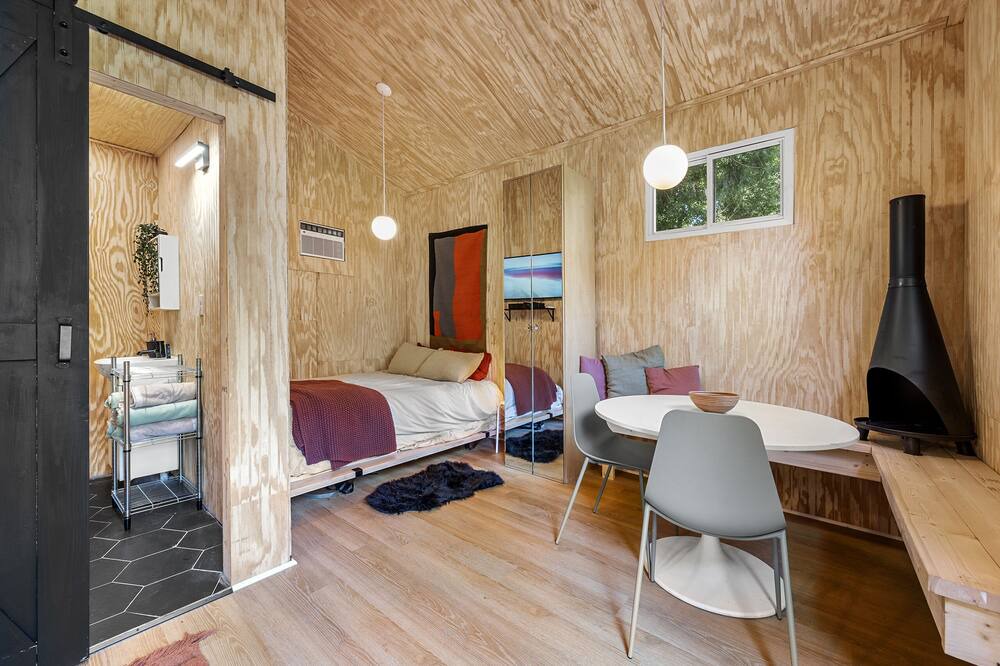 Photo of Bedroom in Tucker