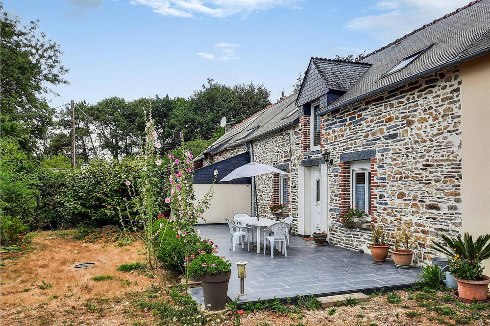 Photo of Outdoor in Saint-Martin-sur-Oust