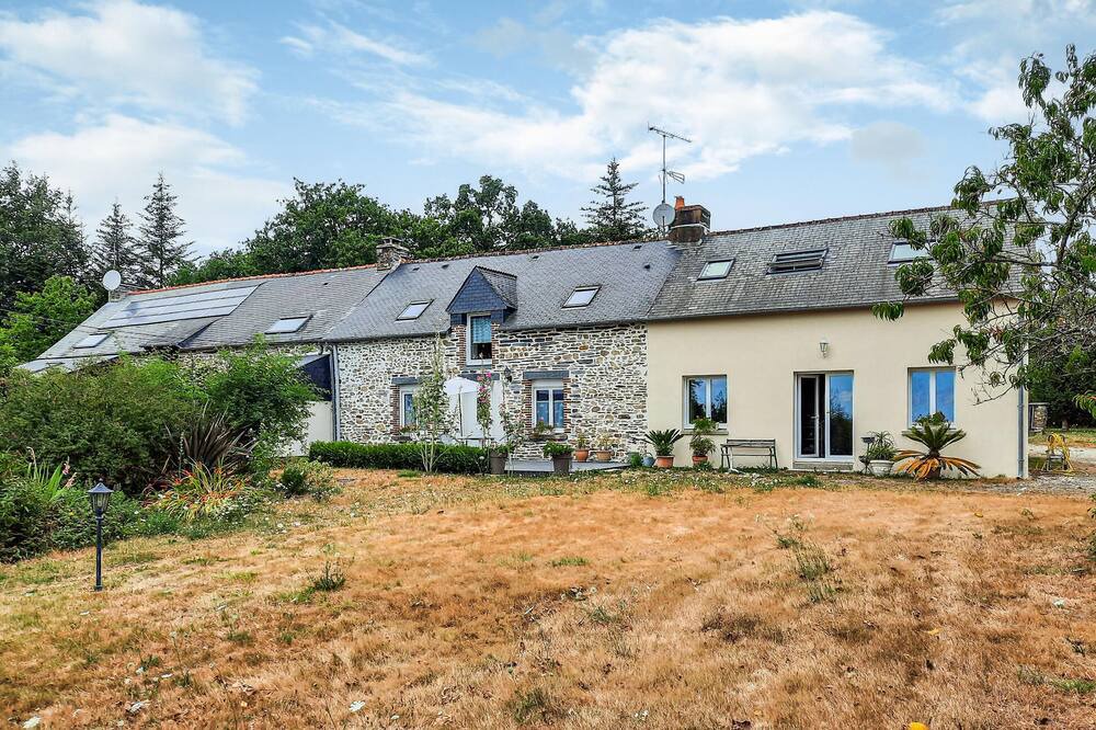 Photo of Outdoor in Saint-Martin-sur-Oust