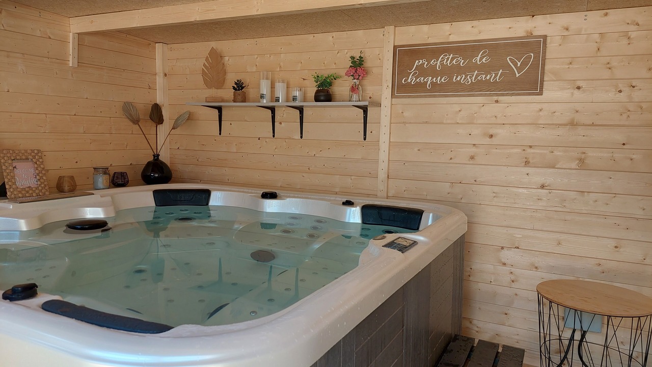 Photo of Outdoor in Mornas