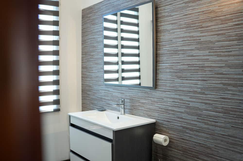 Photo of Bathroom in Mesnil-Val
