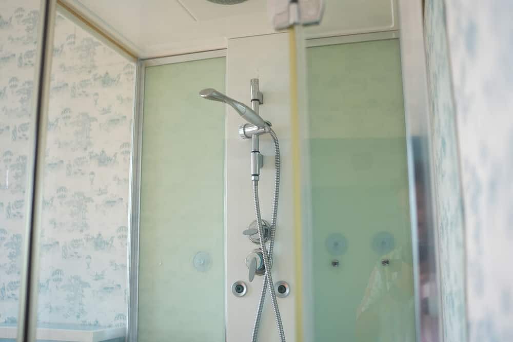 Photo of Bathroom in Mesnil-Val