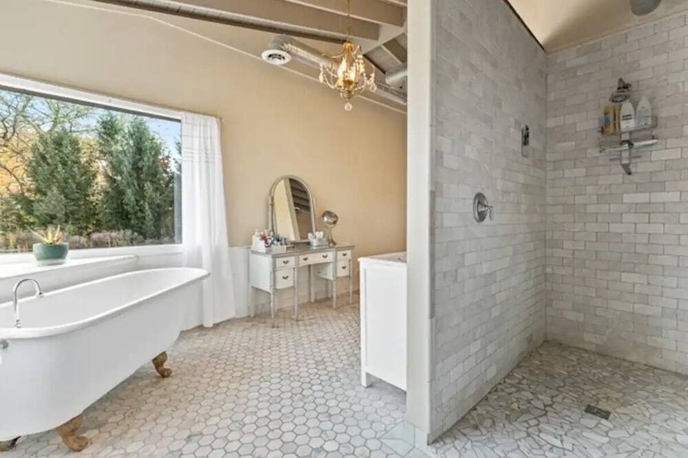 Photo of Bathroom in St. Charles