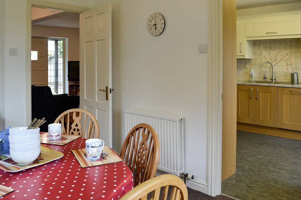 Photo of Others in Smallridge