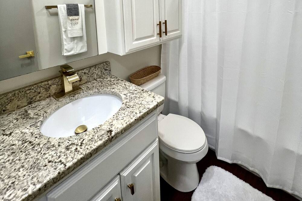 Photo of Bathroom in Weatherford