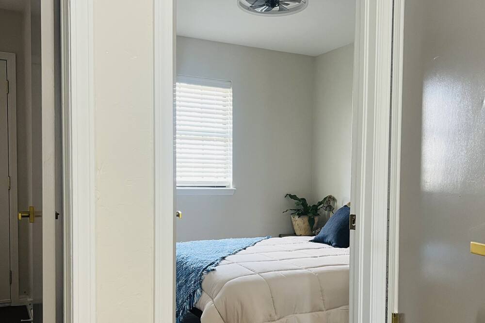 Photo of Bedroom in Weatherford