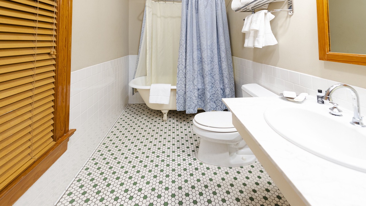Photo of Bathroom in Arkadelphia
