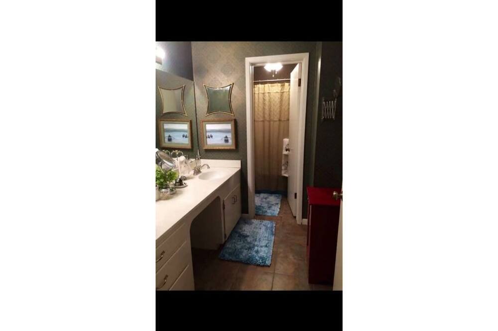 Photo of Bedroom in Texarkana