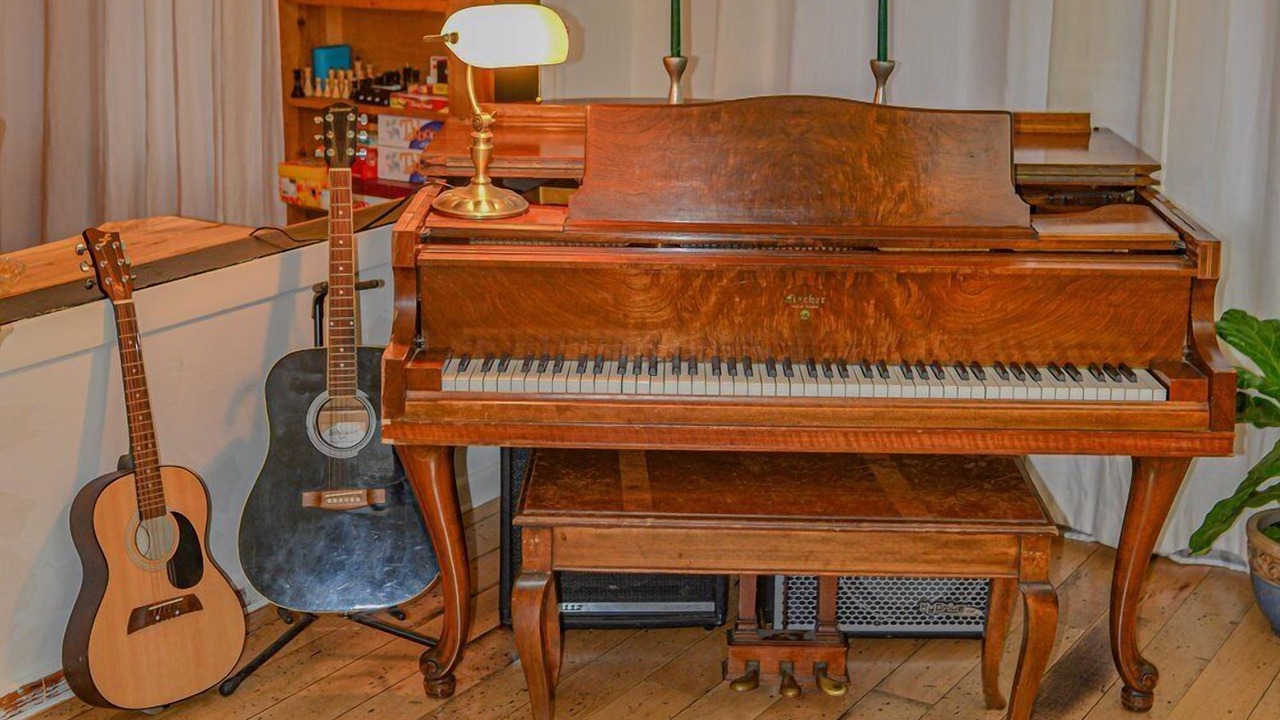 Photo of Others in Fleischmanns