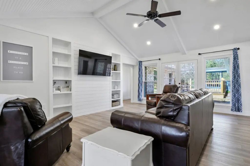 Photo of Livingroom in Shenandoah
