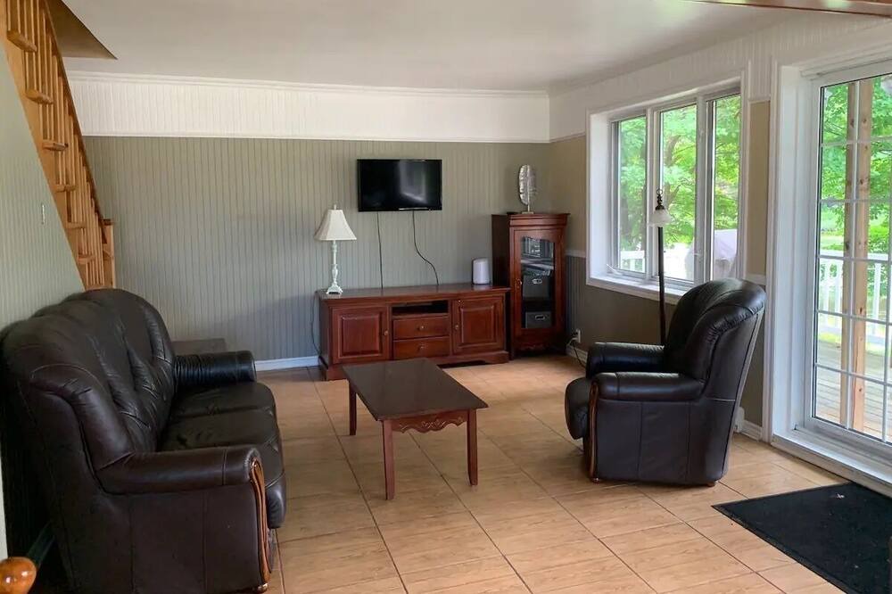Photo of Livingroom in Riviere-a-Pierre
