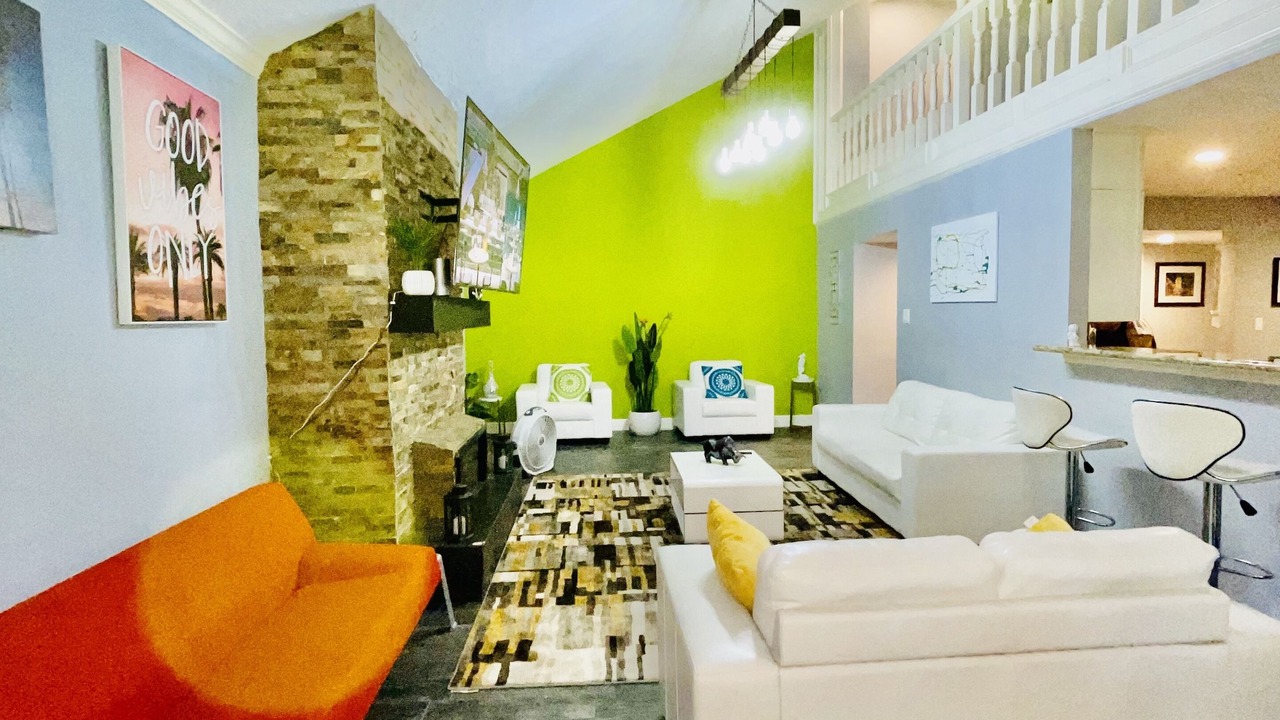 Photo of Livingroom in Baytown