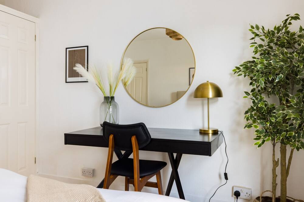 Photo of Bedroom in Earley