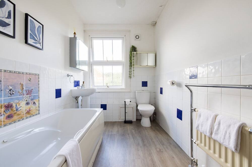 Photo of Bedroom in Earley