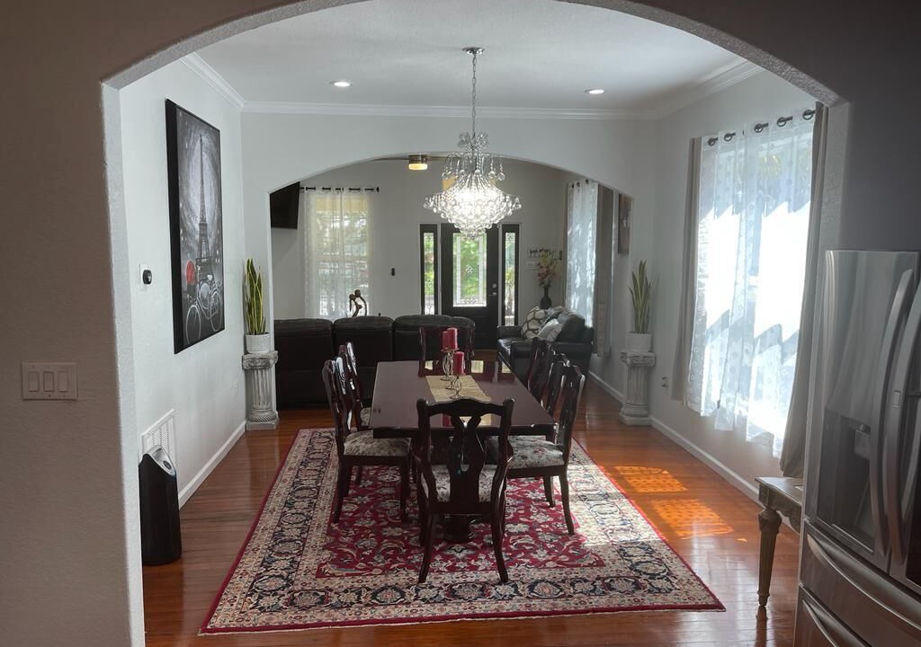 Photo of Bedroom in Midtown
