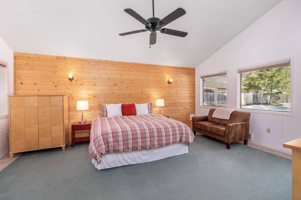 Photo of Others in Leavenworth