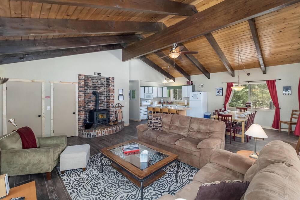 Photo of Livingroom in Leavenworth