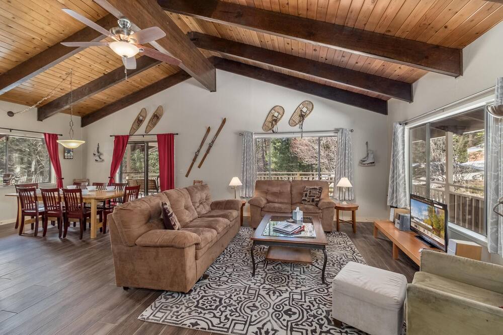 Photo of Livingroom in Leavenworth