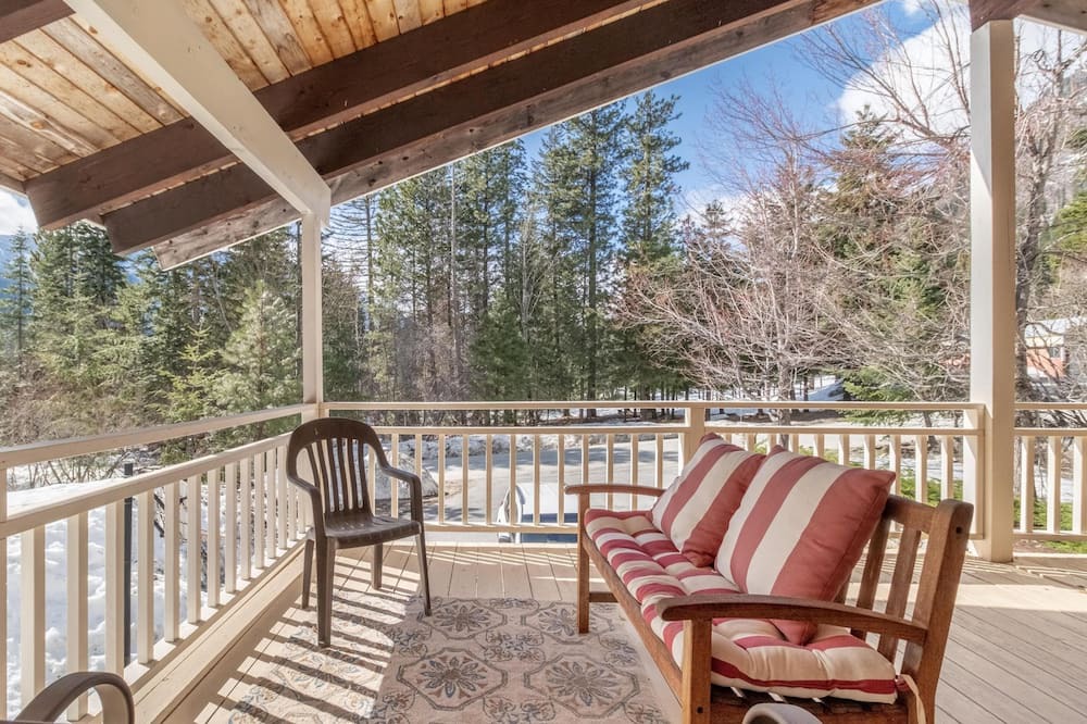 Photo of Patio Balcony in Leavenworth