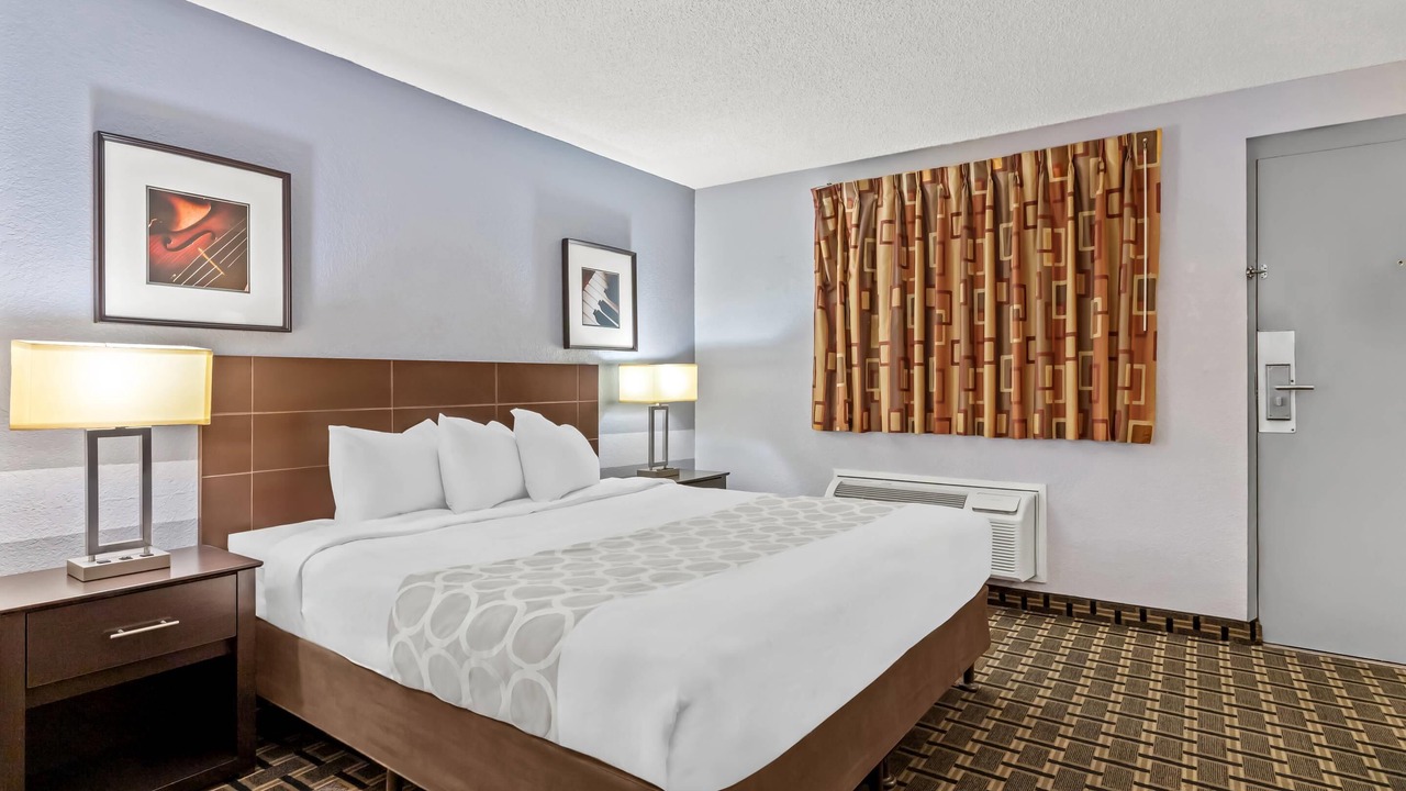 Photo of Bedroom in Northwest Heights