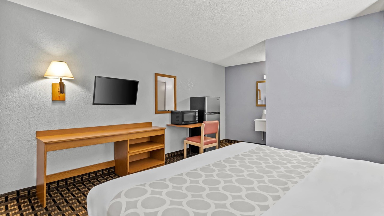 Photo of Bedroom in Northwest Heights