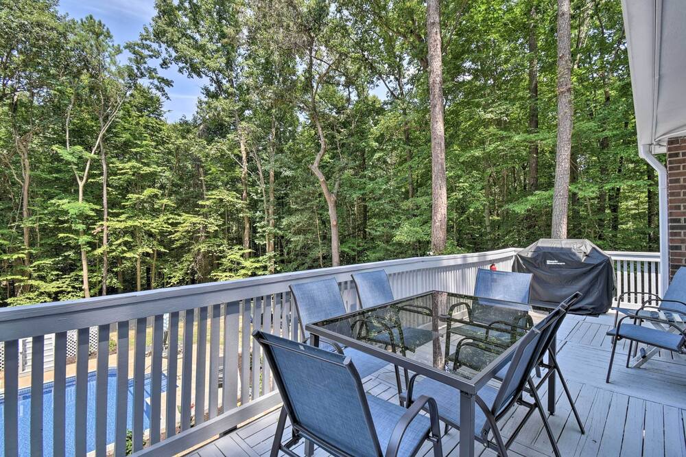 Photo of Outdoor in North Chesterfield