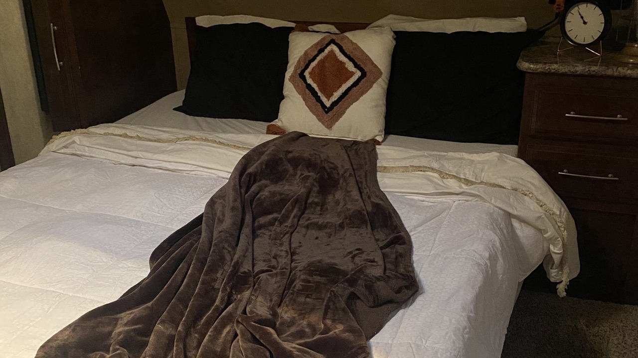 Photo of Bedroom in Alton