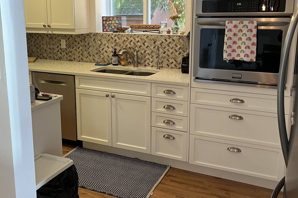 Photo of Kitchen in Feronia