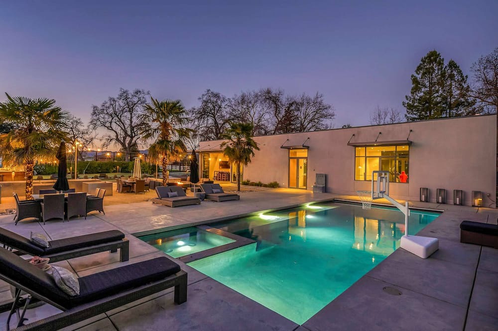 Photo of Outdoor in St. Helena