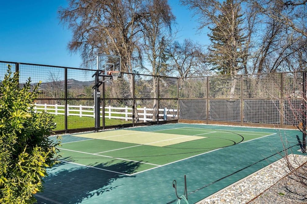 Photo of Others in St. Helena