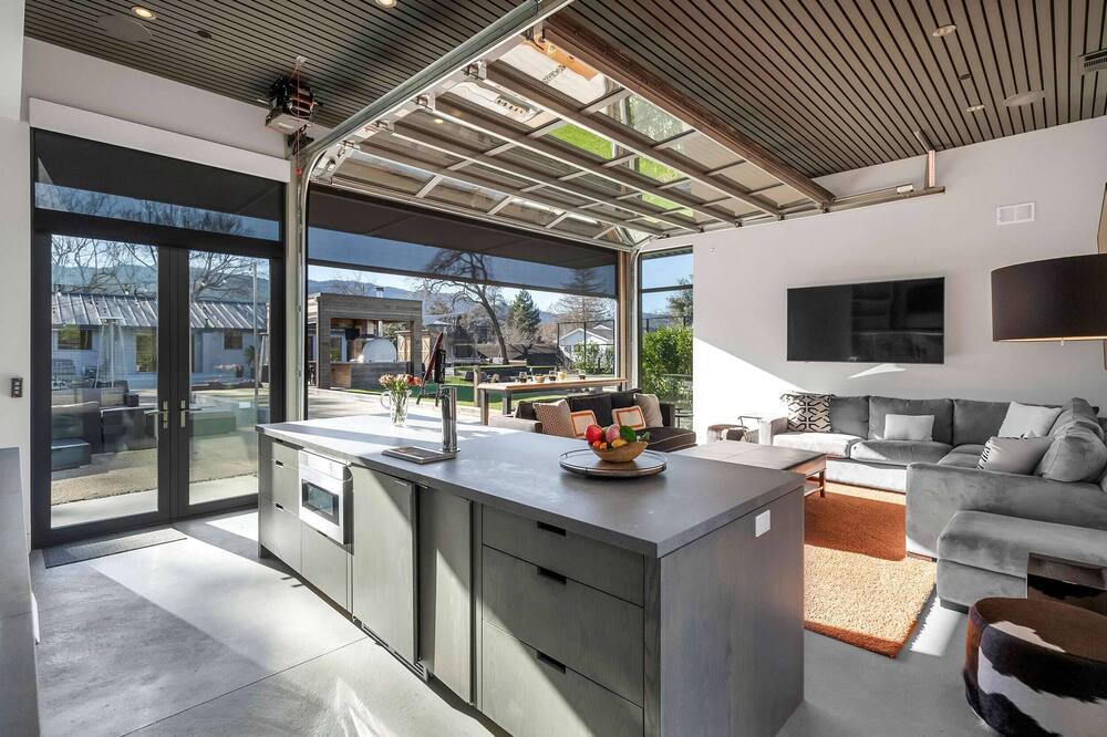 Photo of Others in St. Helena