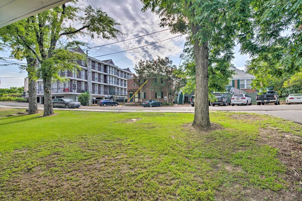 Photo of Others in Starkville