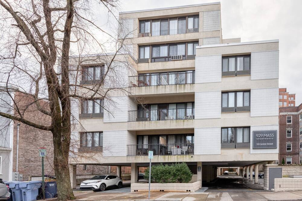 Photo of Outdoor in Mid-Cambridge