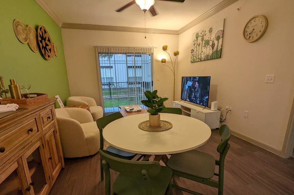 Photo of Kitchen in Nassau Bay