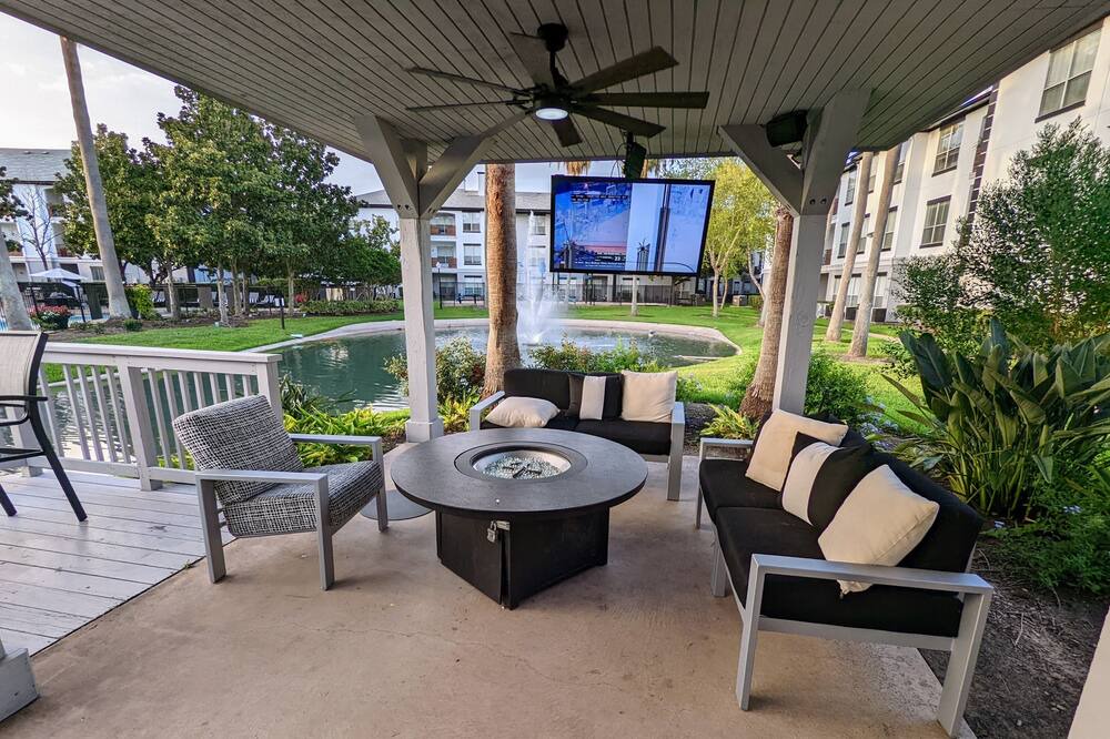 Photo of Patio Balcony in Nassau Bay