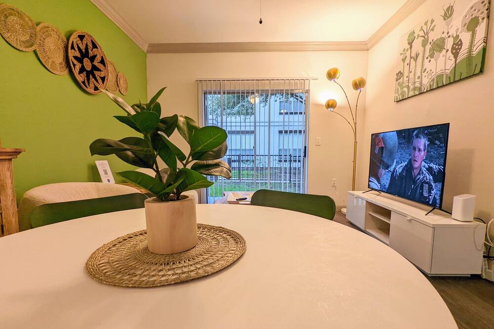 Photo of Kitchen in Nassau Bay