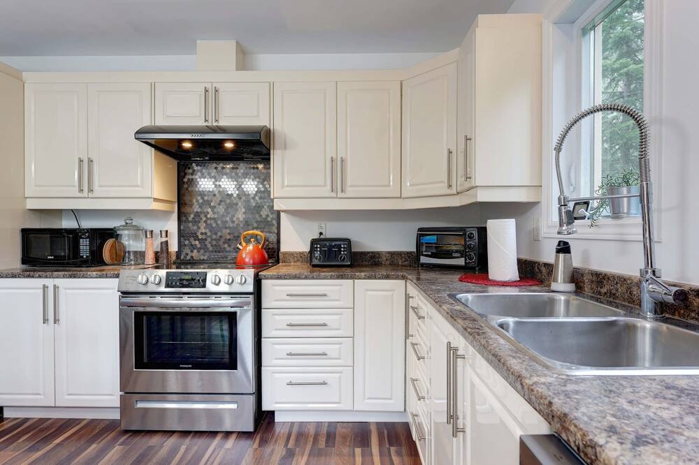 Photo of Kitchen in Lac-Swell