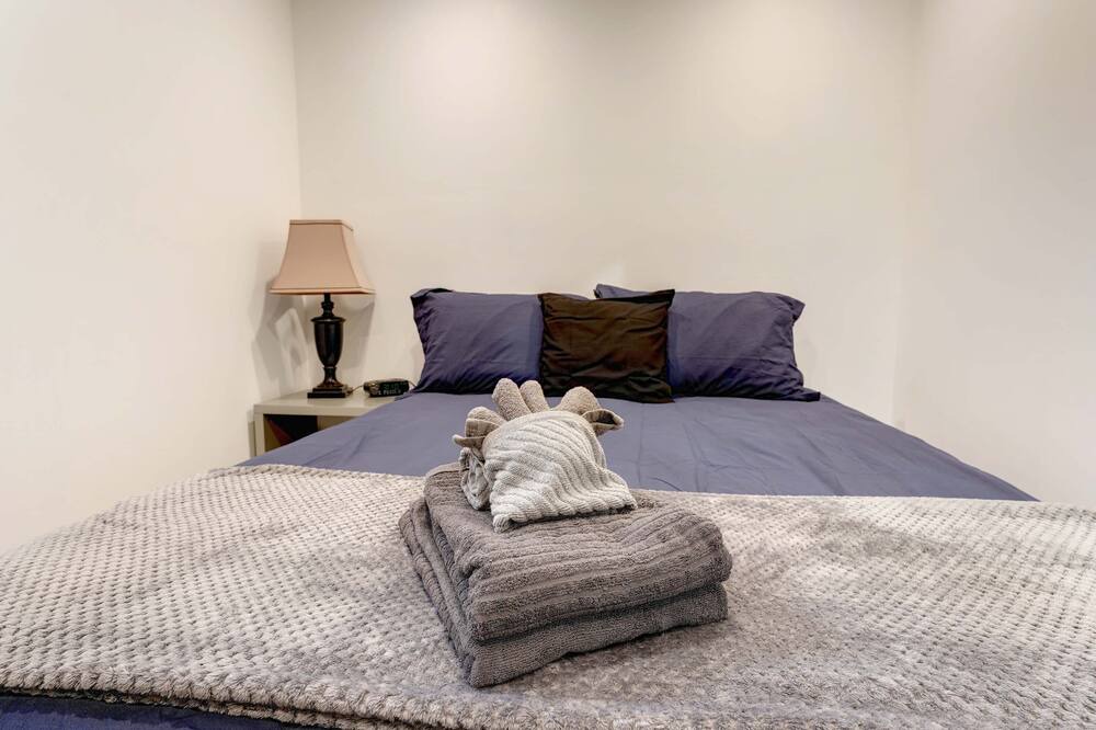 Photo of Bedroom in Lac-Swell