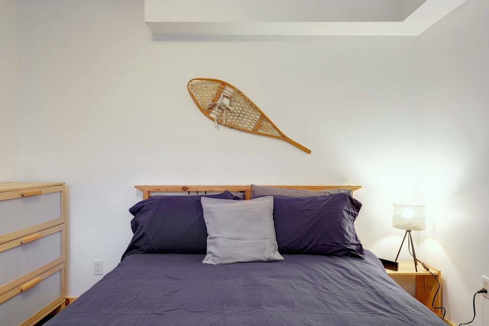 Photo of Bedroom in Lac-Swell