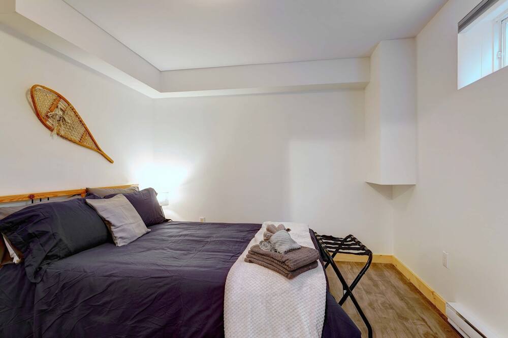 Photo of Bedroom in Lac-Swell
