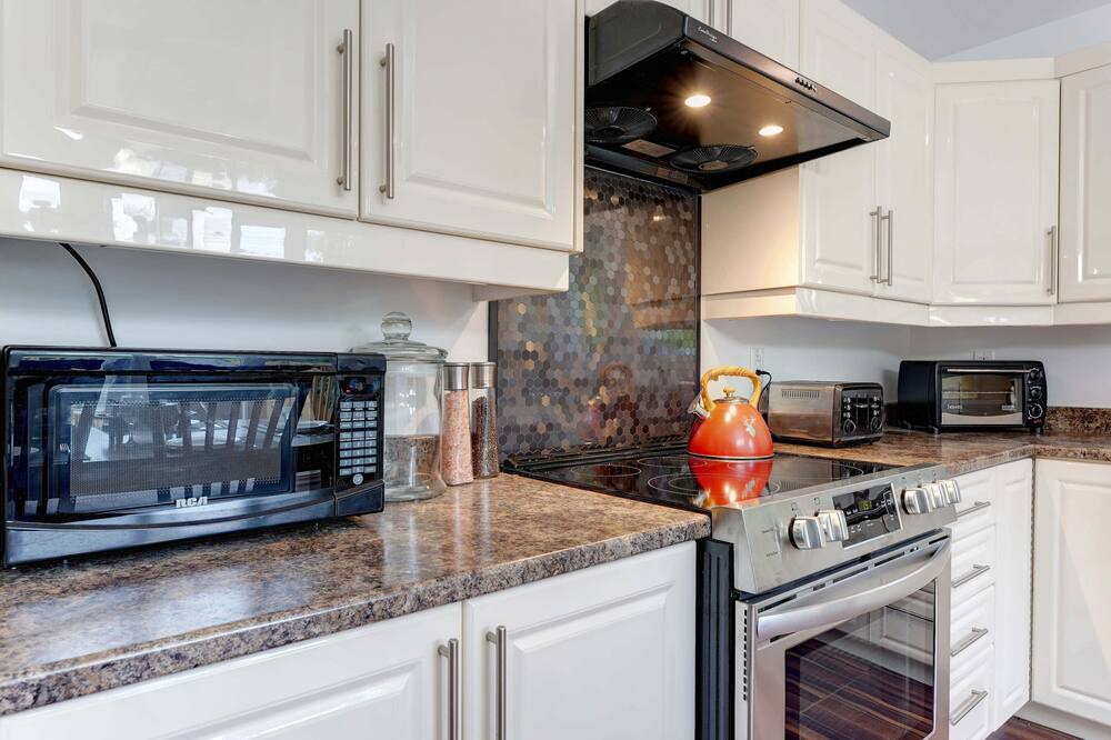 Photo of Kitchen in Lac-Swell