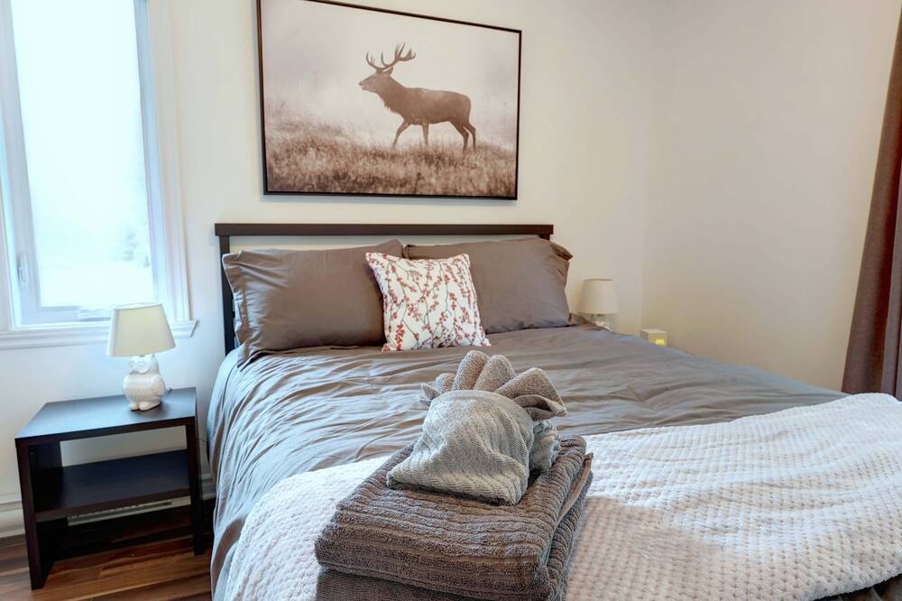 Photo of Bedroom in Lac-Swell