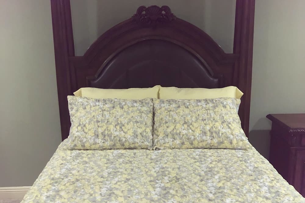 Photo of Bedroom in Jackson