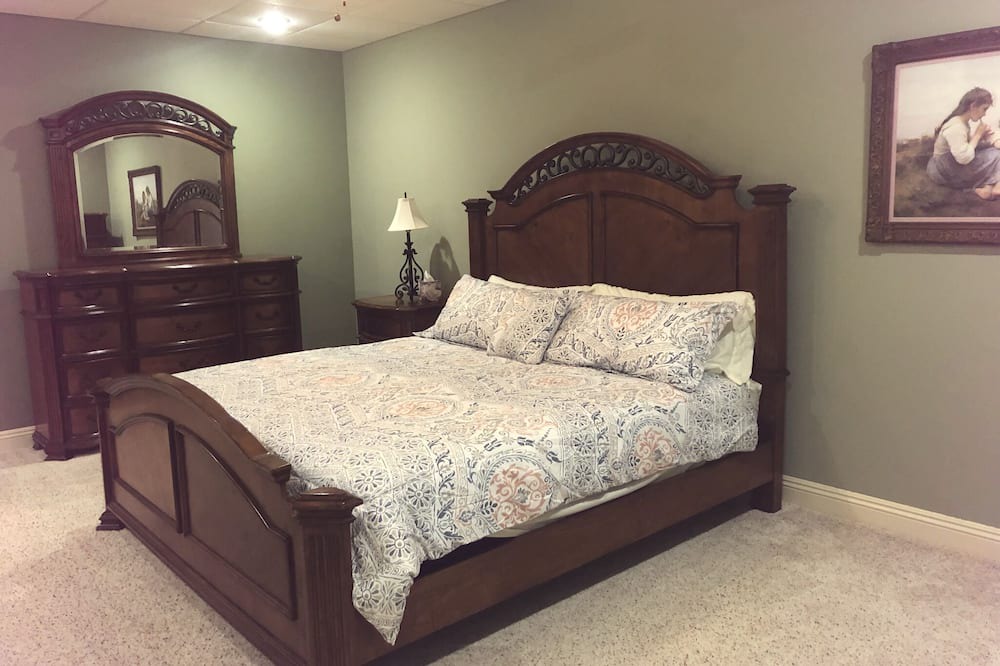 Photo of Bedroom in Jackson