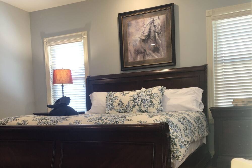 Photo of Bedroom in Jackson