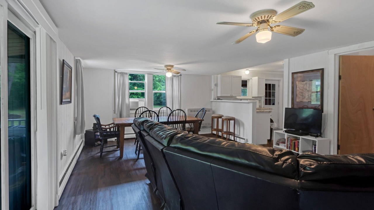 Photo of Others in Bennington