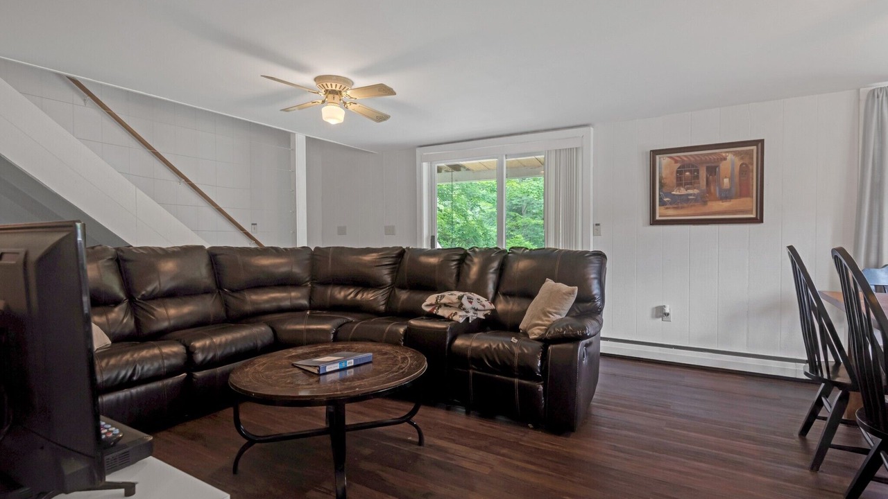 Photo of Others in Bennington