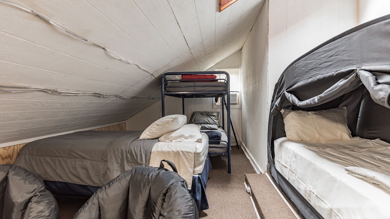 Photo of Others in Bennington