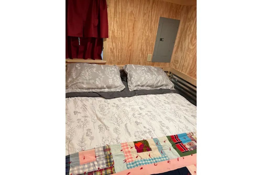 Photo of Bedroom in Schuyler