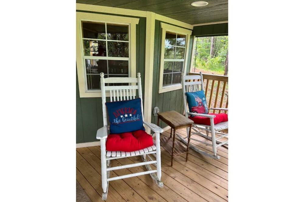 Photo of Patio Balcony in Schuyler